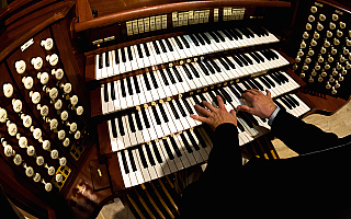 Koncert organowy w olsztyńskiej bazylice. W programie Bach, Mozart i Dębski